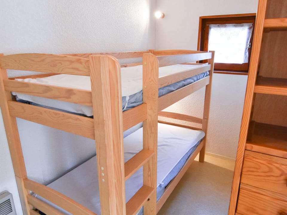 Studio cabine 4 pers, exposé Sud, balcon, 73450 Valloire - FR-1-263-6 Cabin in Auvergne-Rhône-Alpes