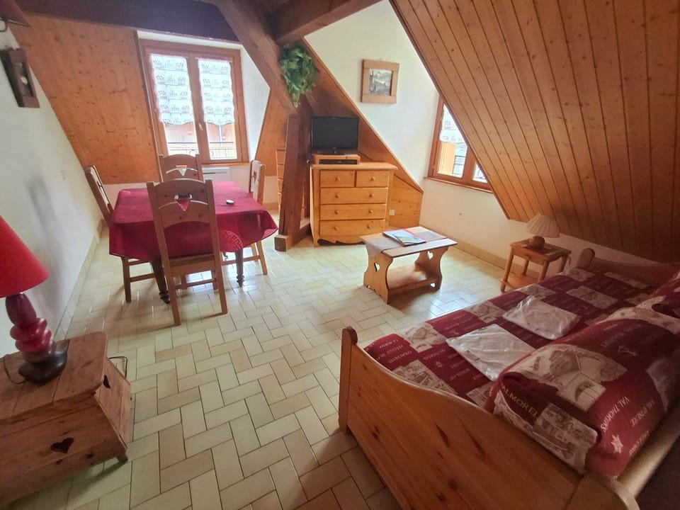 Studio cabine pour 4 avec Wifi à Valloire - FR-1-263-62 Cabin in Auvergne-Rhône-Alpes