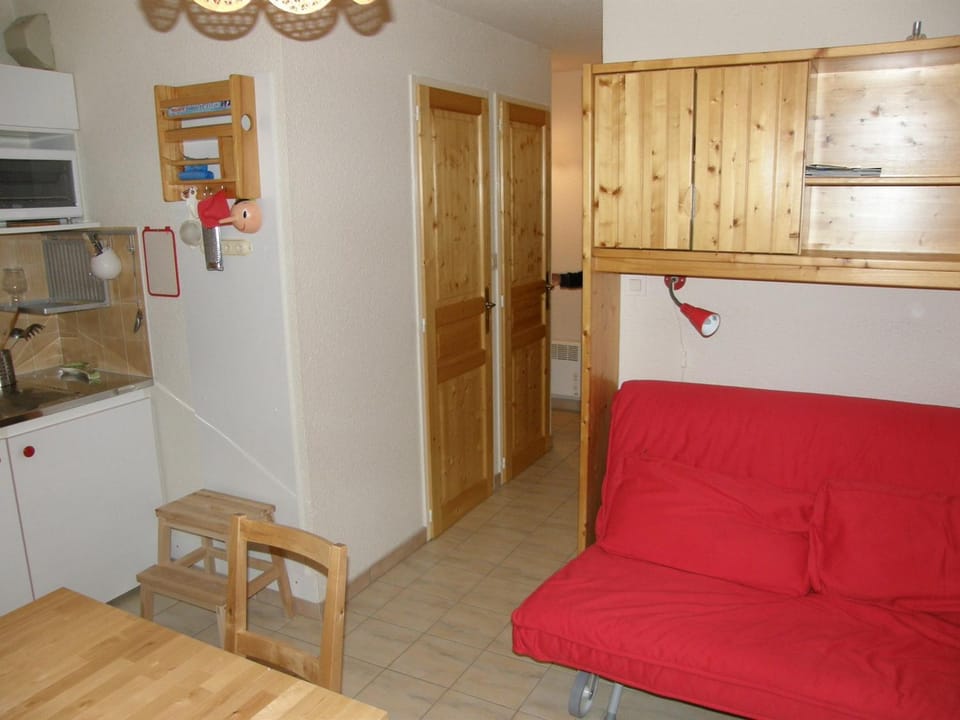 Appartement 2 pièces, 4 pers, Sud-Est, balcon, parking collectif - FR-1-263-132 Apartment in Auvergne-Rhône-Alpes
