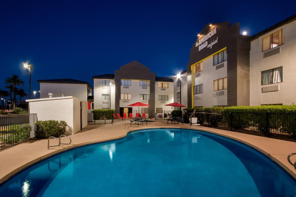 Super 8 by Wyndham Mesa Gilbert Hotel in Mesa