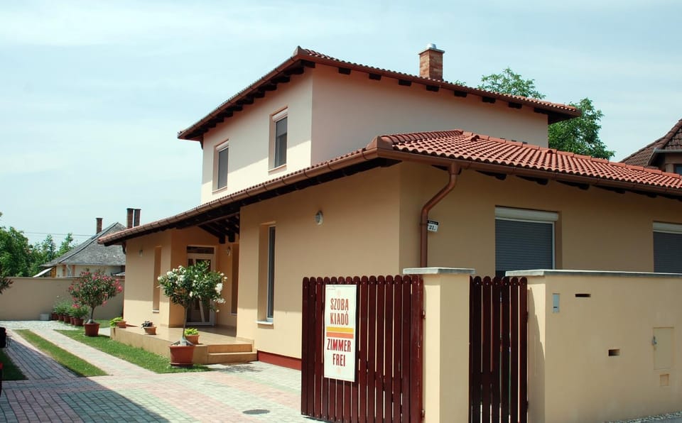 Property building, Street view