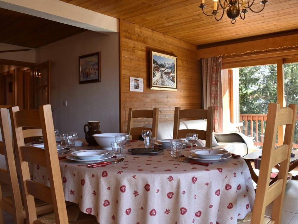 Appartement 3P 6 Pers, Méribel, Ski, Balcon, Parking, Wifi - FR-1-180-346 Apartment in Les Allues