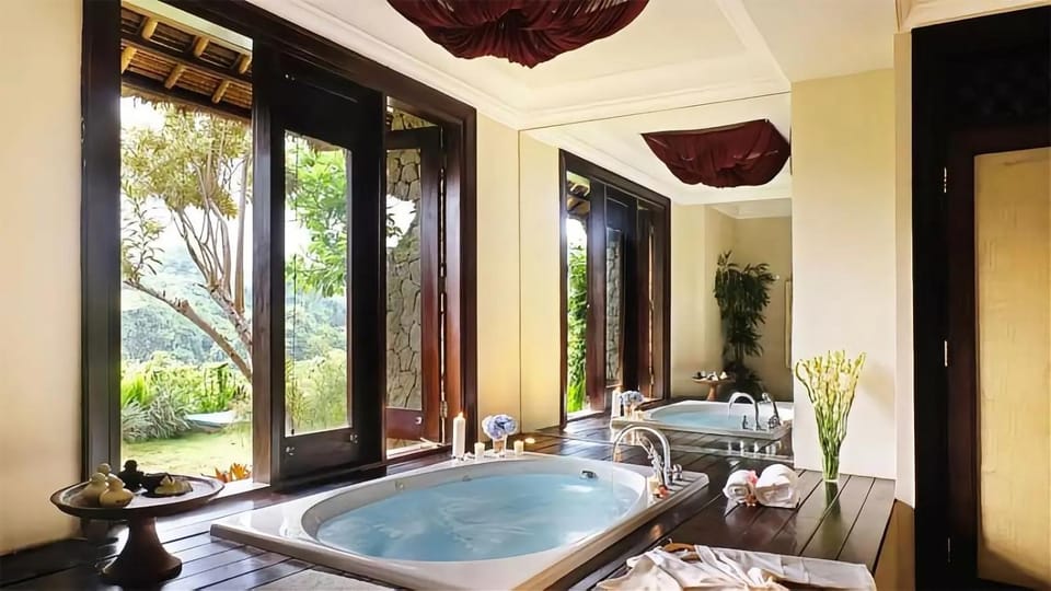Bathroom, Bath