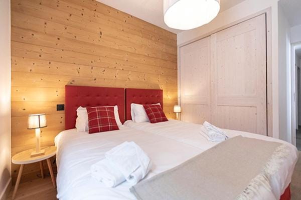 Bed, Bedroom, wardrobe
