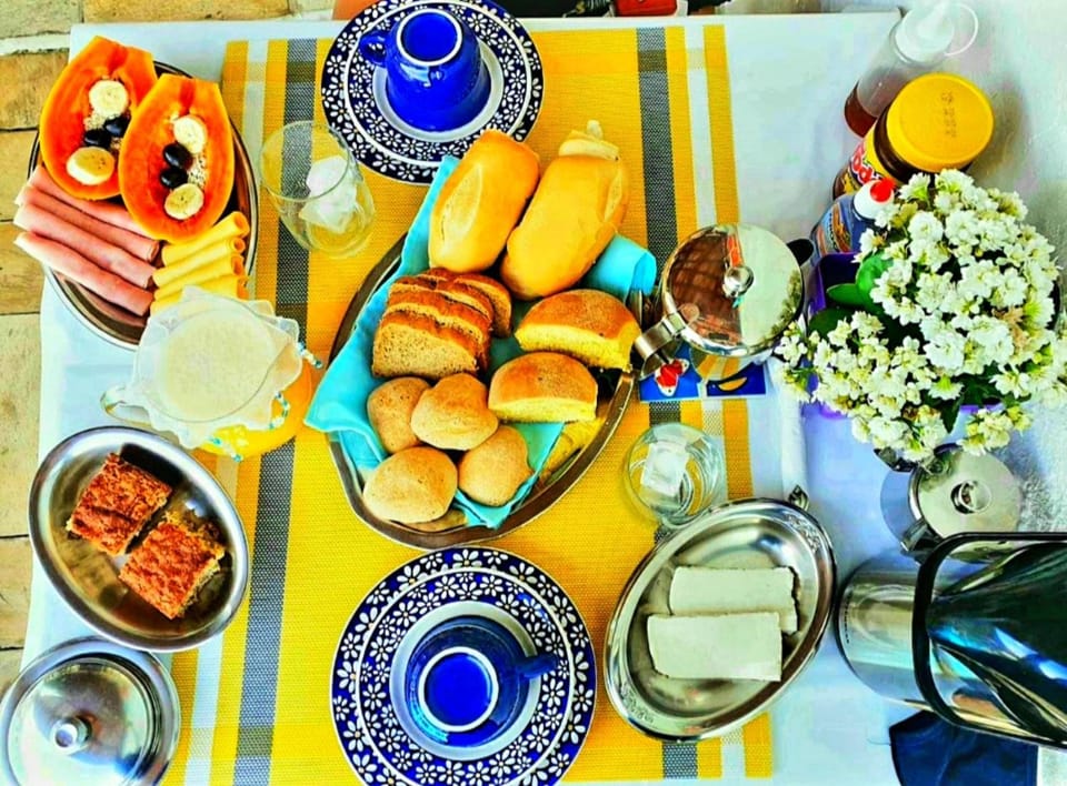 Breakfast, Continental breakfast
