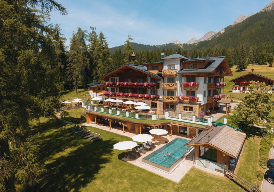 Property building, Swimming pool
