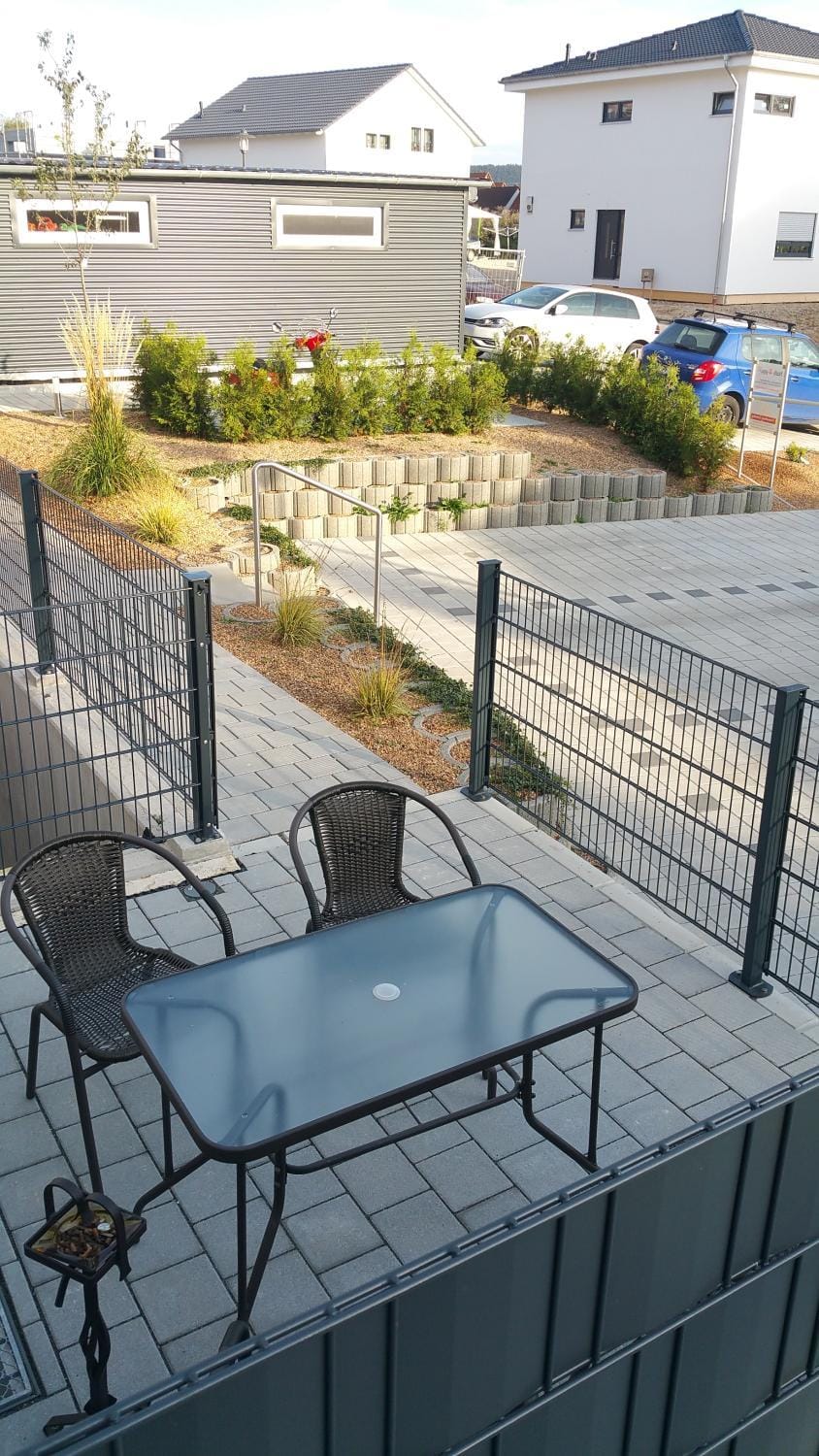 Balcony/Terrace, Street view