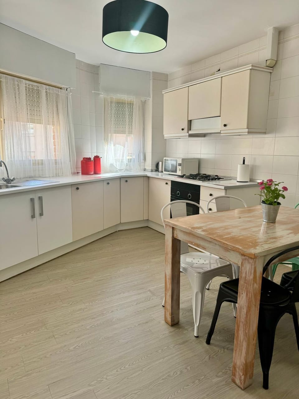 Kitchen or kitchenette, stove, kitchen