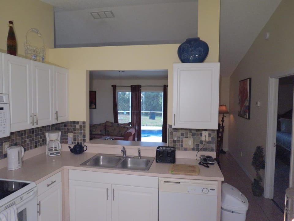 Westridge Pool Home House in Four Corners