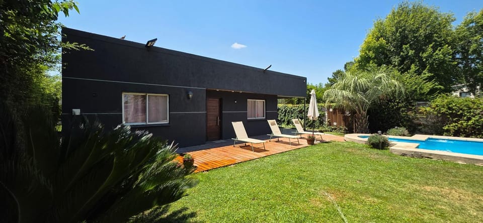 Casa quinta Camino al Sol House in Junín