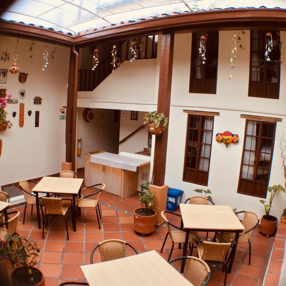 Patio, Restaurant/places to eat, Balcony/Terrace