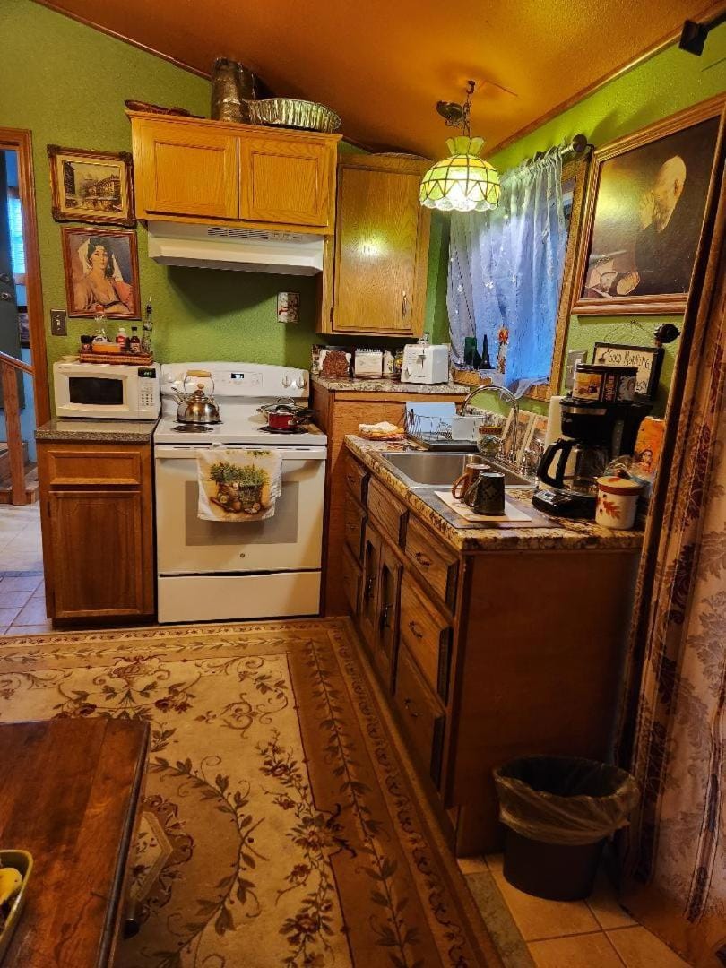 Scott Creek Farm Bed and Breakfast in Happy Valley
