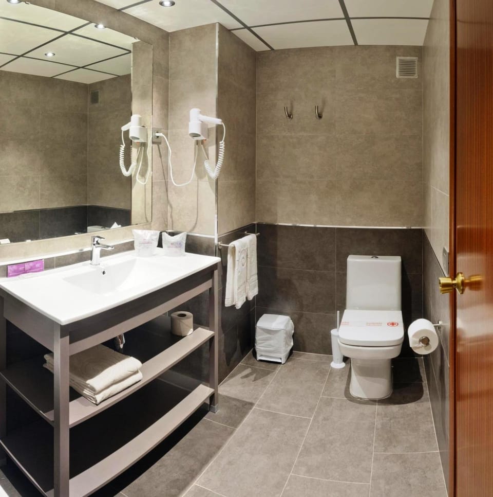 Toilet, Bathroom