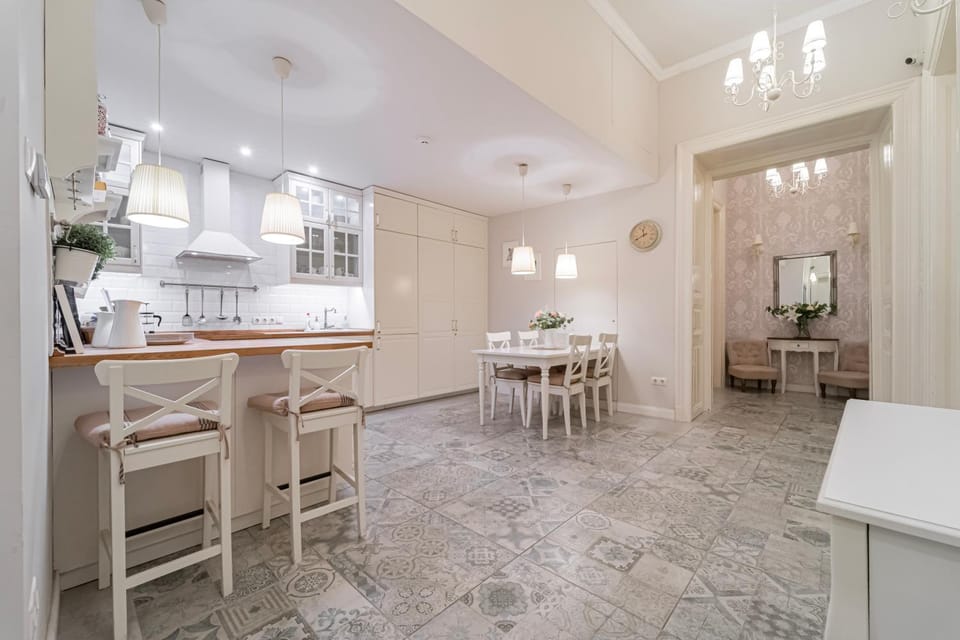 Coffee/tea facilities, Kitchen or kitchenette, Dining area, Communal kitchen, microwave, oven, stove, toaster