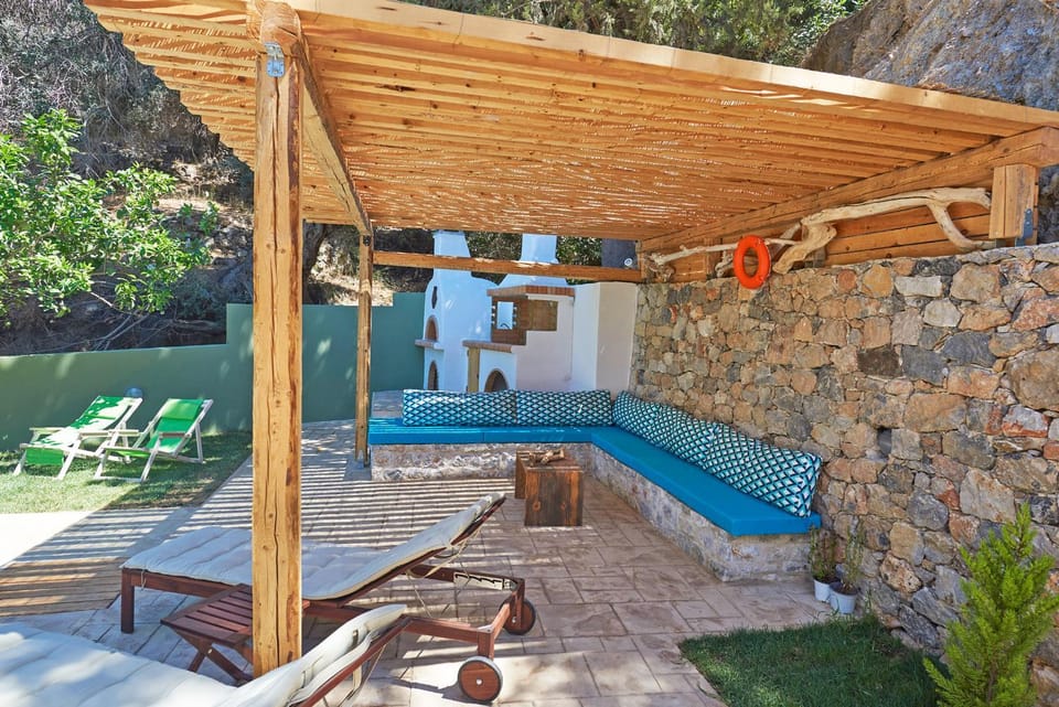 Property building, Patio, Pool view, sunbed