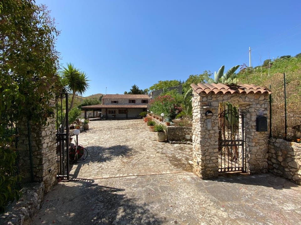 Casale Giulietta Villa in Sicily