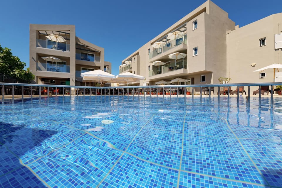 Jechrina Apartment hotel in Crete
