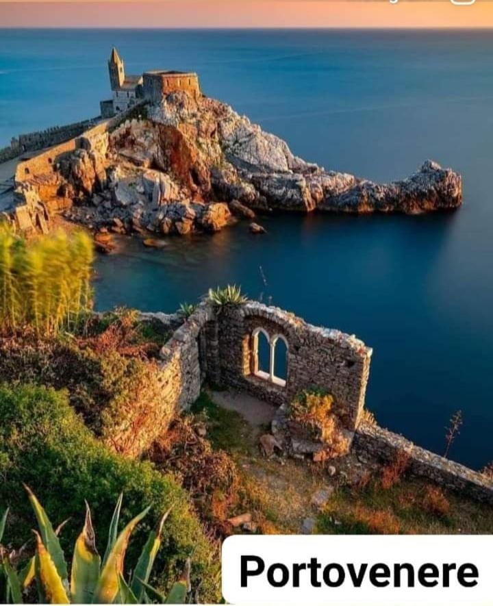 Rebecca House Apartment in La Spezia