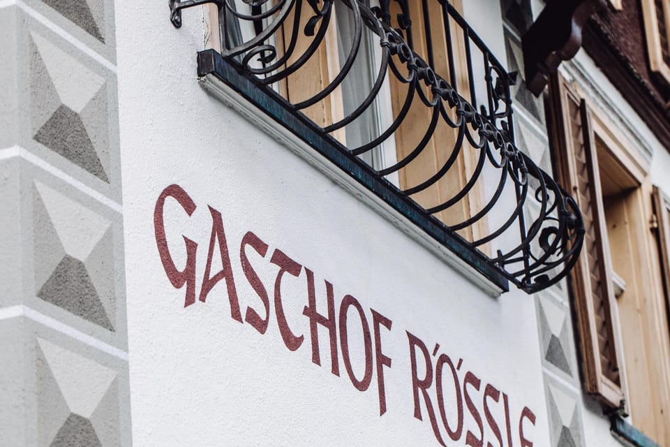 Facade/entrance, Logo/Certificate/Sign