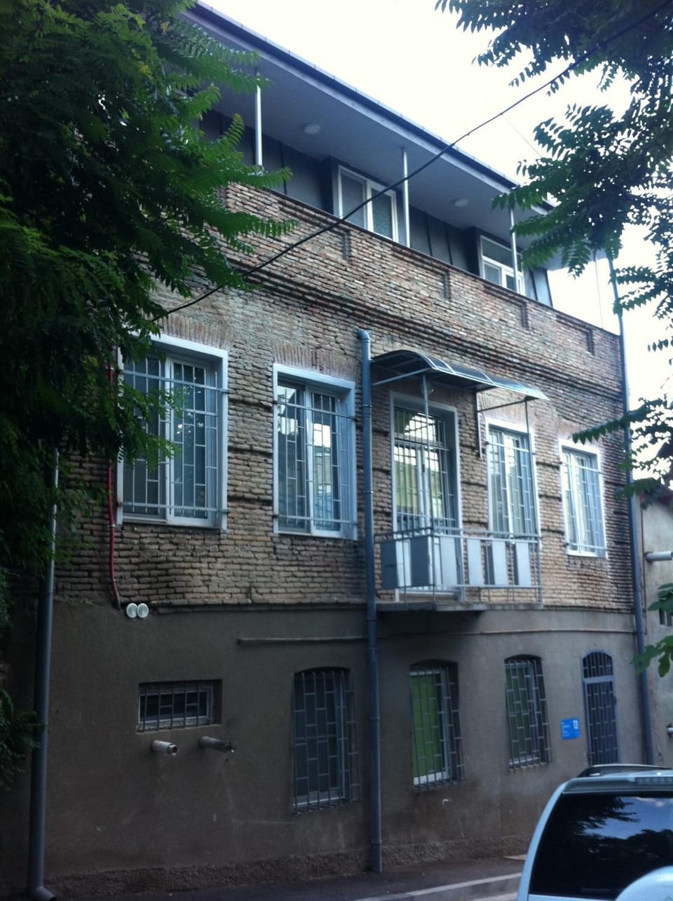 Facade/entrance