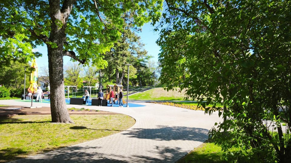 Nearby landmark, Neighbourhood, Children play ground, children