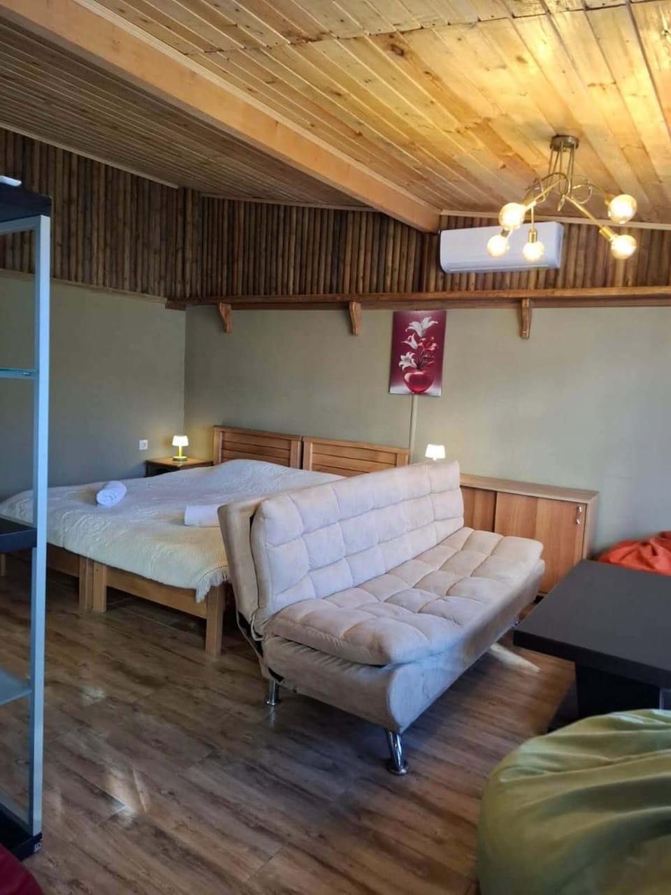 Bed, Living room, Photo of the whole room, Seating area, Bedroom