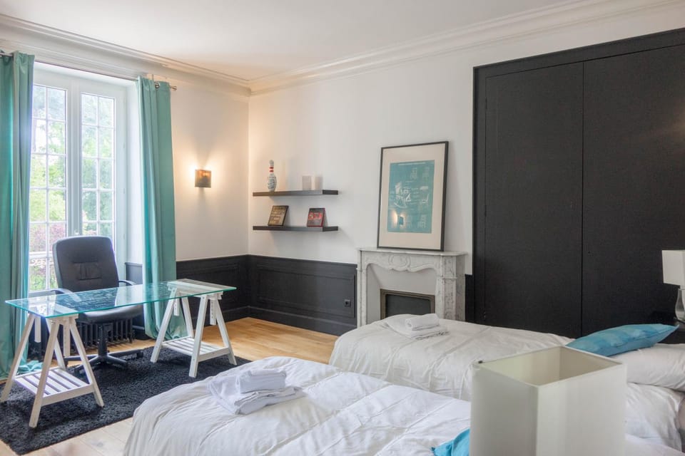 Maison chaleureuse de 4 à 12 personnes House in Centre-Val de Loire