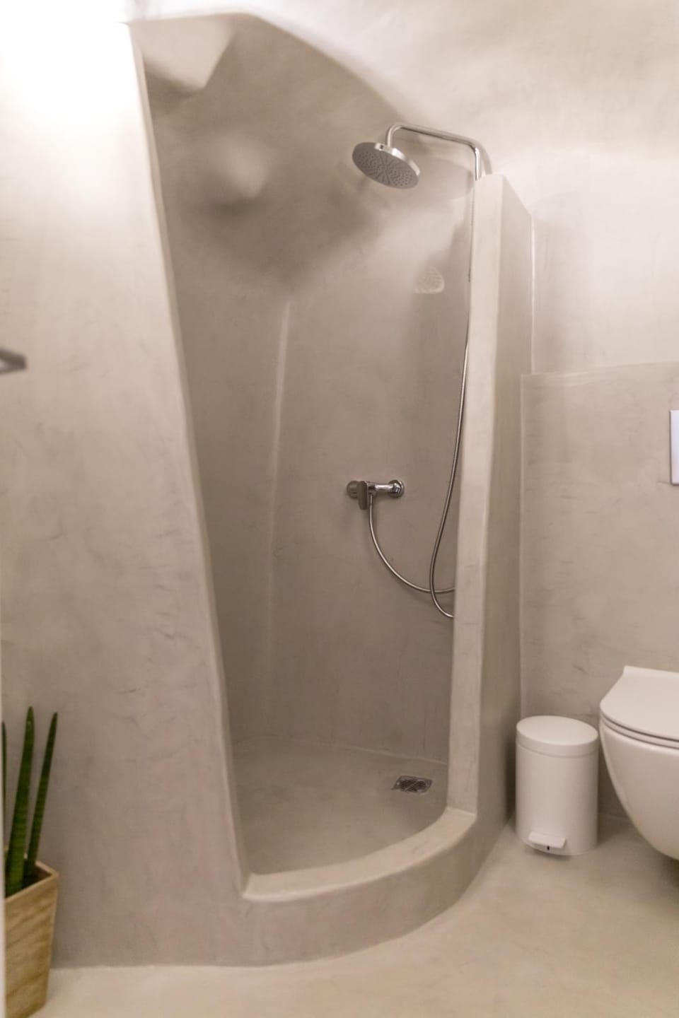 Shower, Toilet, Bathroom, Decorative detail