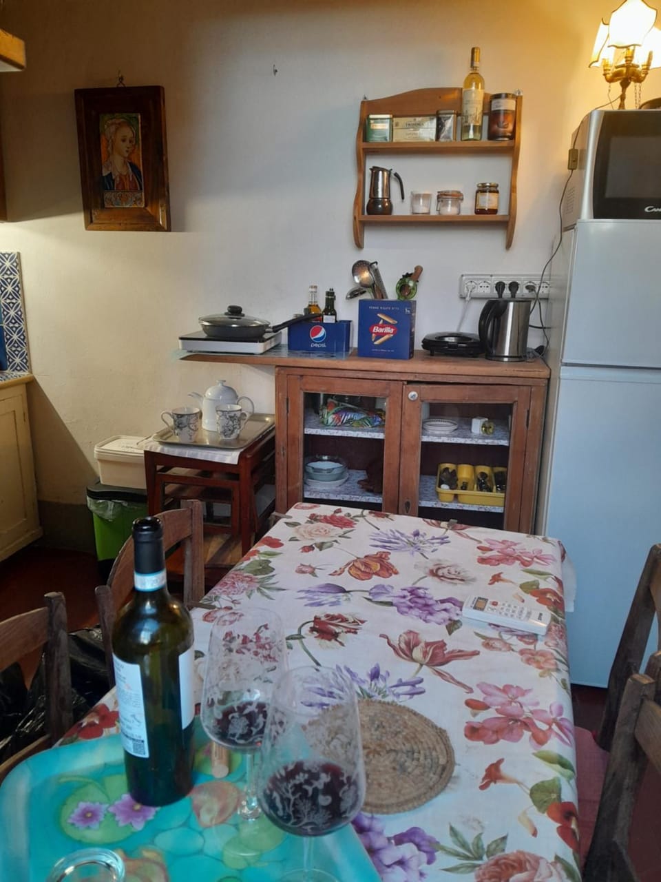 Kitchen or kitchenette, stove
