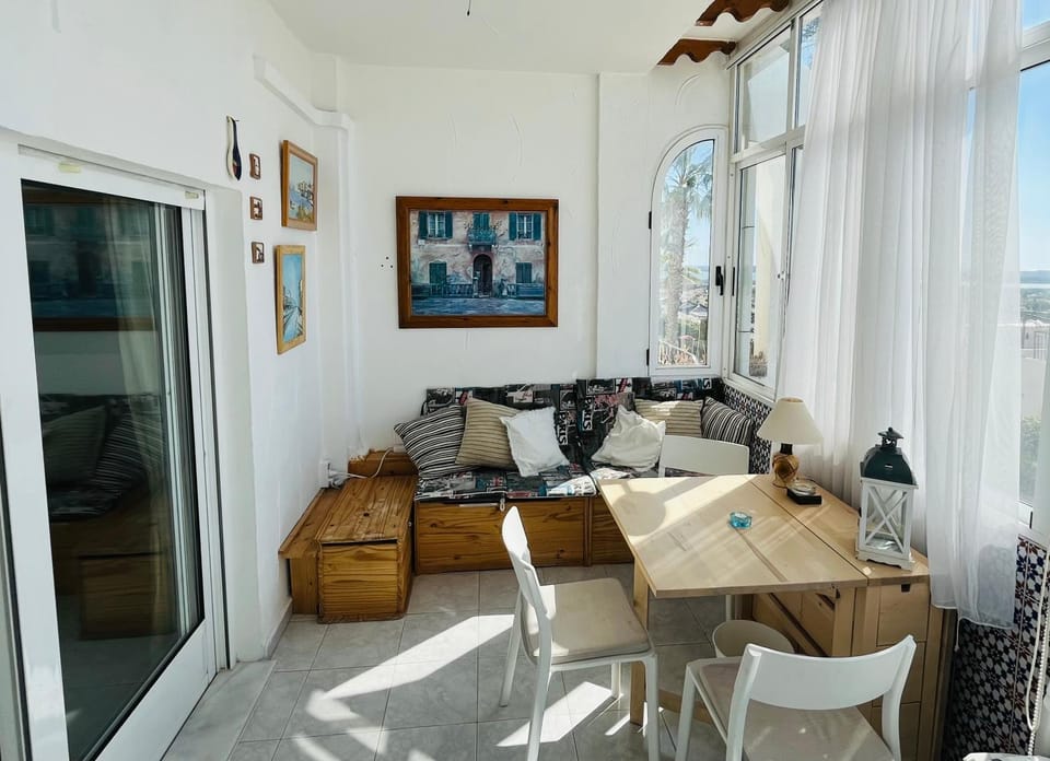 Balcony/Terrace, Seating area, Dining area