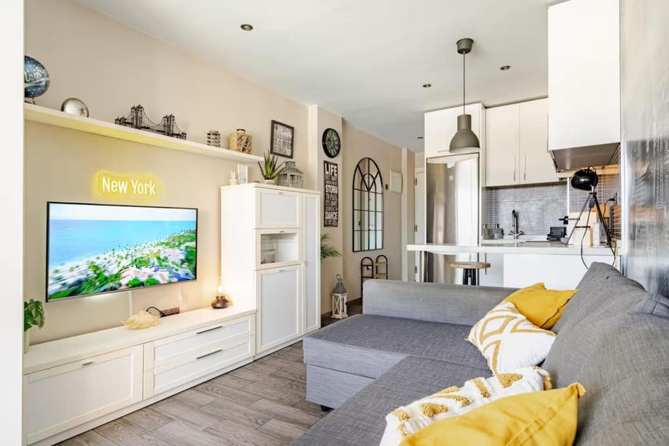 Lovely Studio New York Design Apartment in Torremolinos