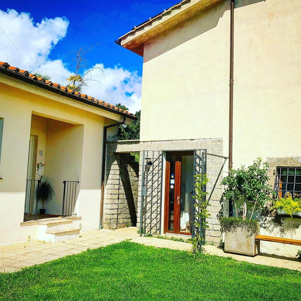 Property building, Facade/entrance, Garden