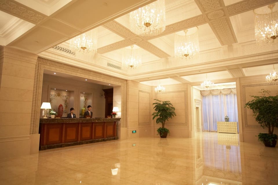 Lobby or reception, Lobby or reception