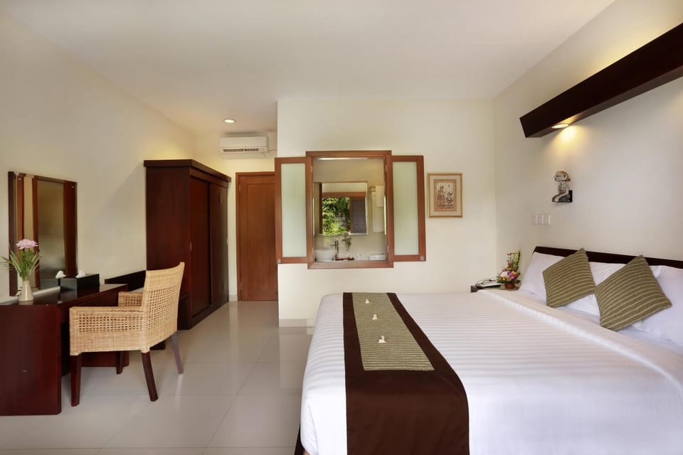 Seating area, Bedroom