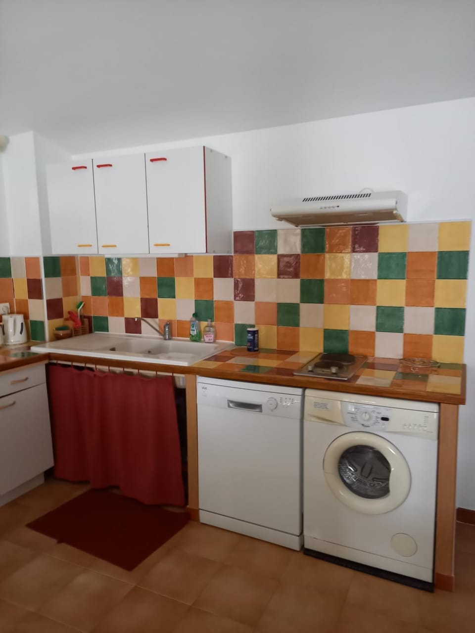 dishwasher, stove, washing machine