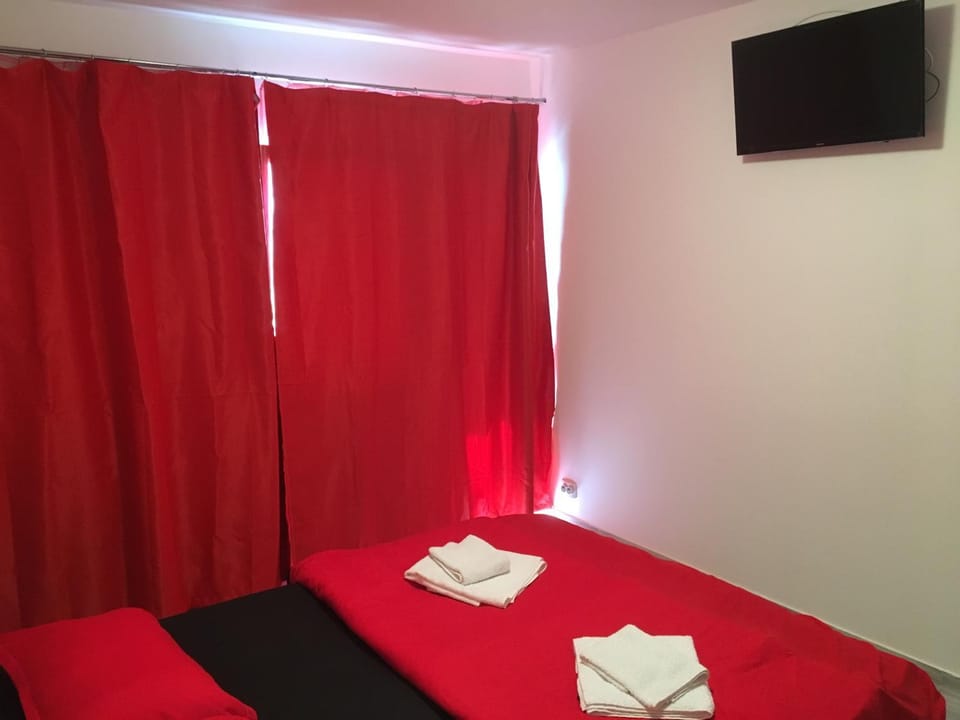Photo of the whole room, Decorative detail