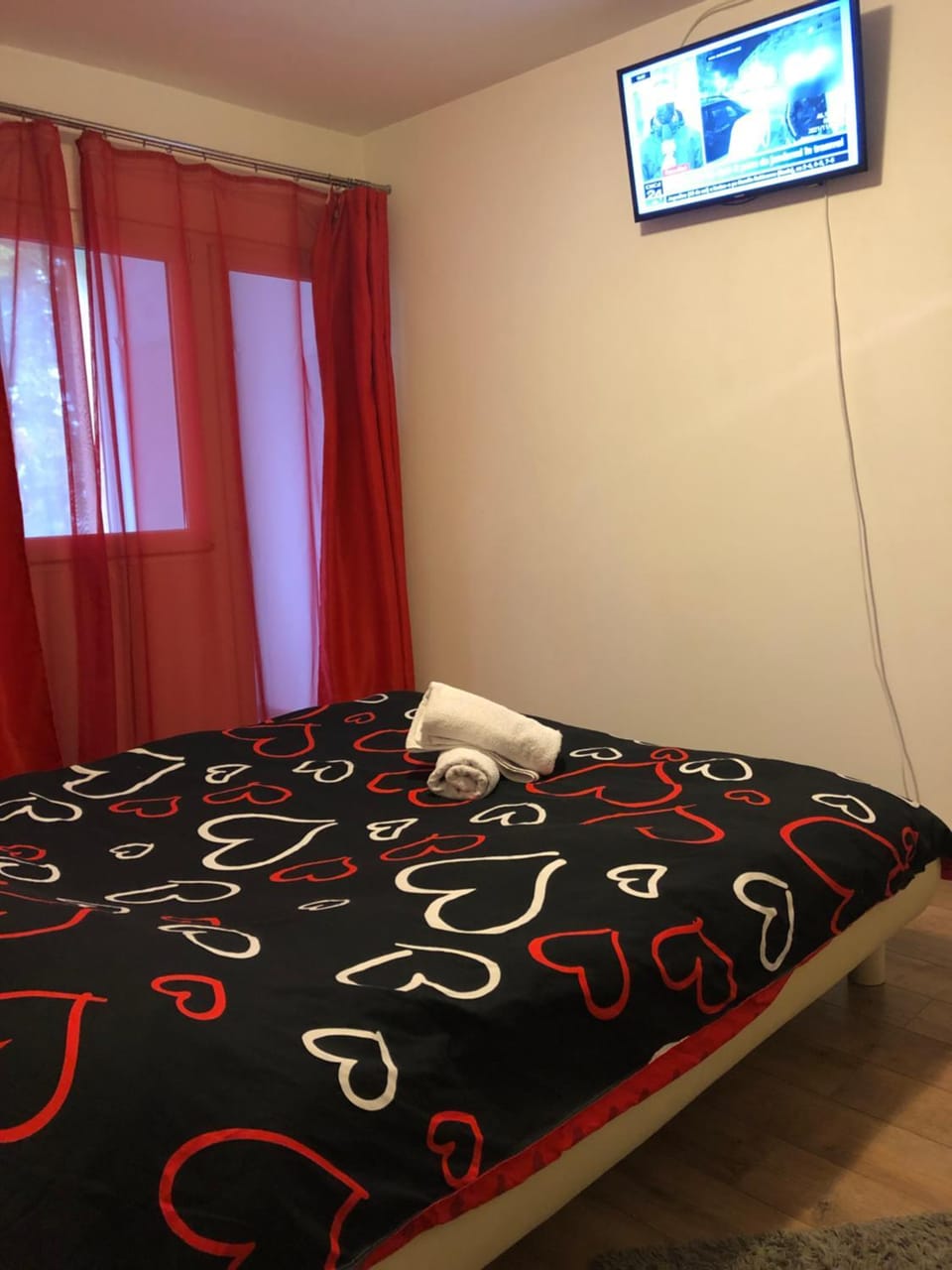 Photo of the whole room