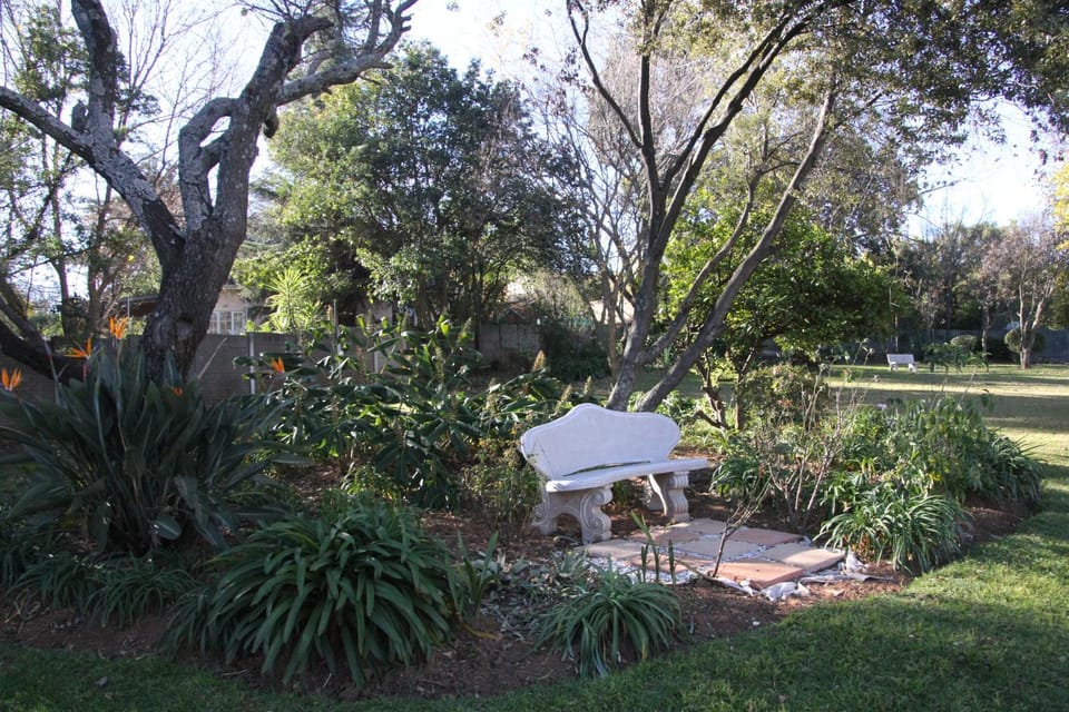 Day, Garden