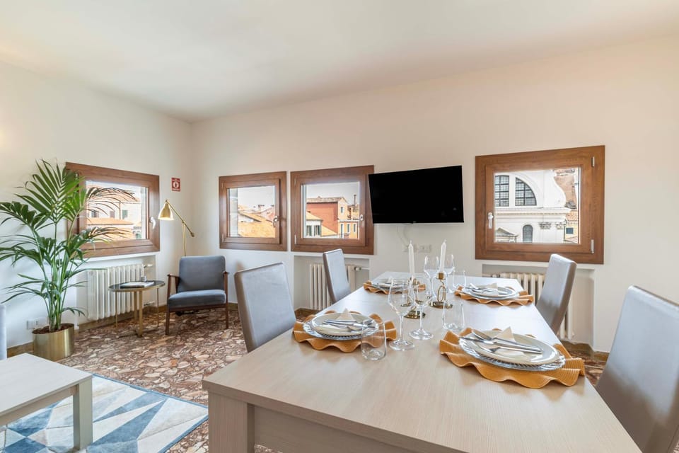 Residence on the Canal Apartment in Lido di Venezia