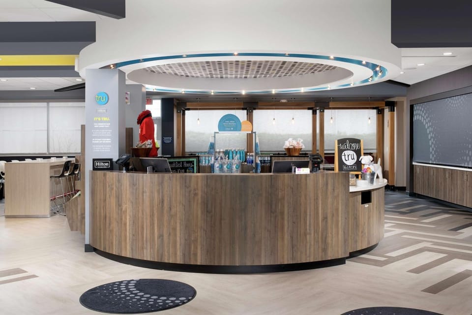 Lobby or reception, Lobby or reception