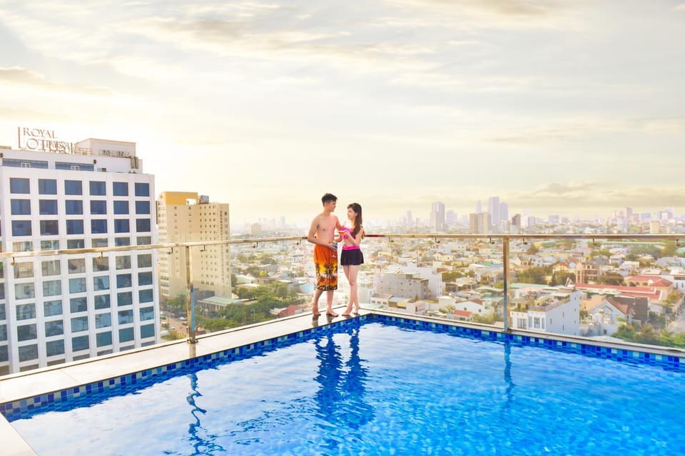 City view, Swimming pool