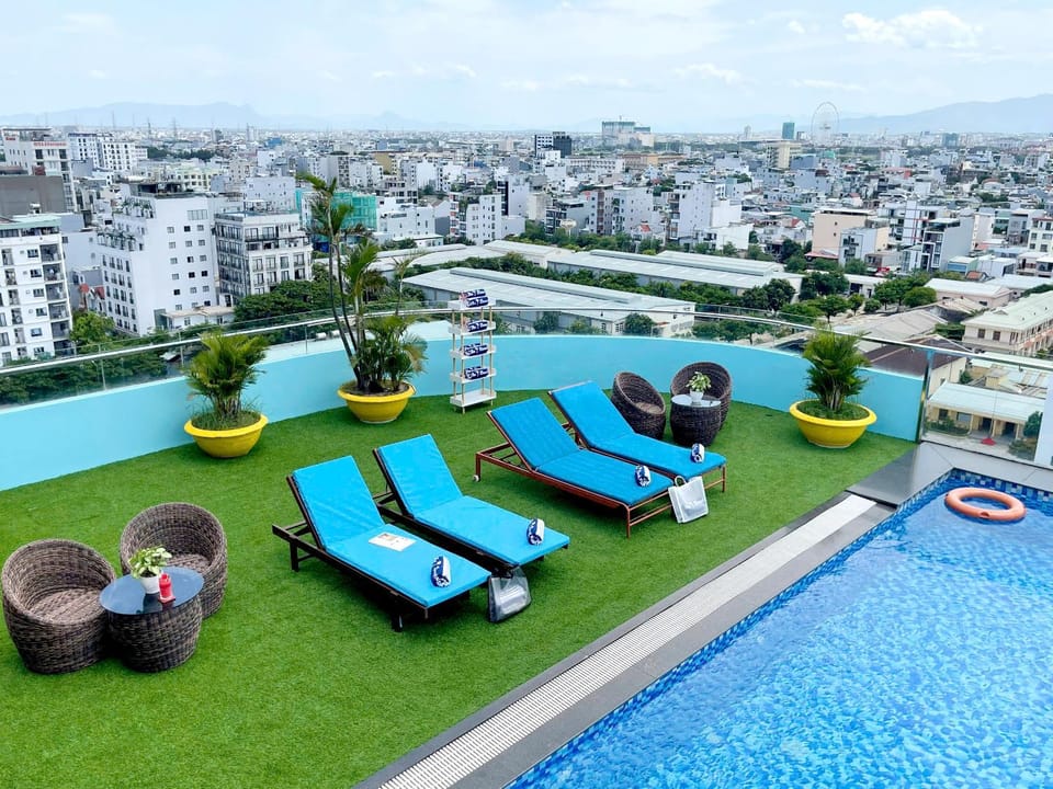 Fitness centre/facilities, Swimming pool