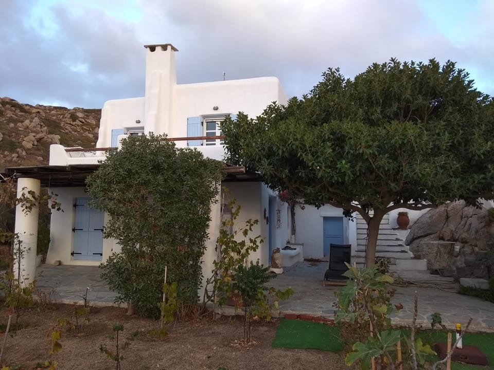 Karades Houses Medusa Apartment in Naxos, Naxos and Lesser Cyclades, Greece