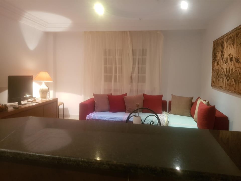 Photo of the whole room, Seating area