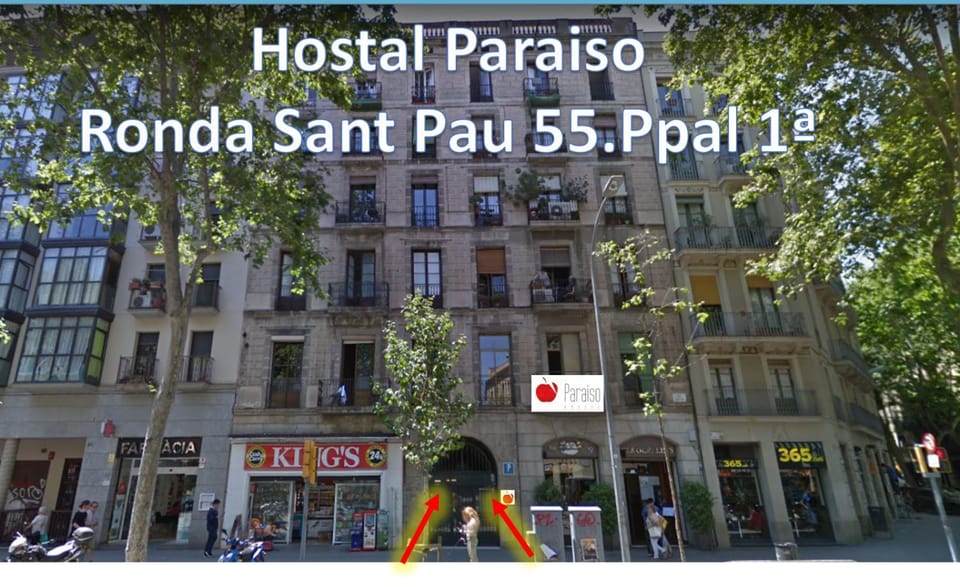 Property building, Facade/entrance, Decorative detail, City view, Street view, Area and facilities