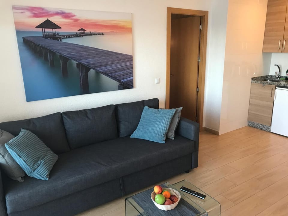 Bed, Living room