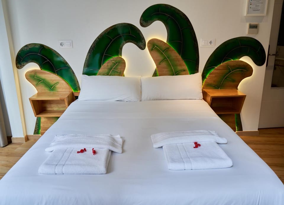 Pensión AliciaZzz Bed And Breakfast Bilbao Bed and Breakfast in Bilbao