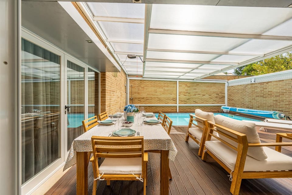 Pool view, Swimming pool, sunbed