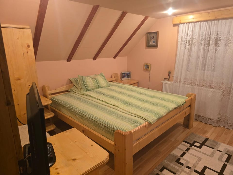 Coliba de la Rapa House in Romania