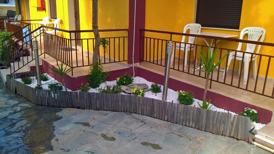 Spring, Summer, Garden
